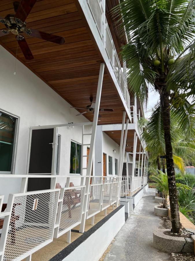 Airis Sanctuary Resort Pantai Cenang  Esterno foto